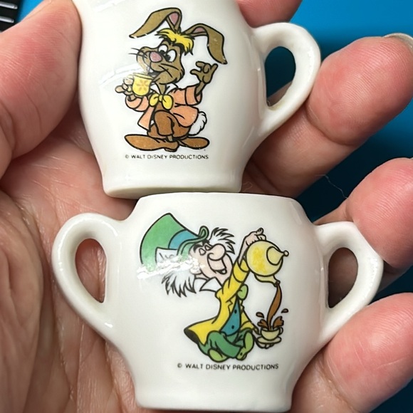 🖤Vtg Disney Ceramic tea miniature set of Alice in Wonderland - Picture 13 of 14
